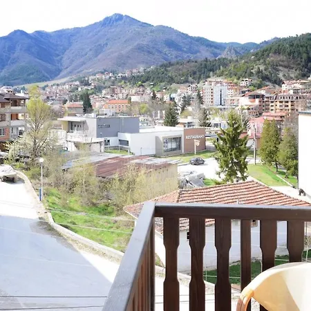 за гости мз-девин Девин